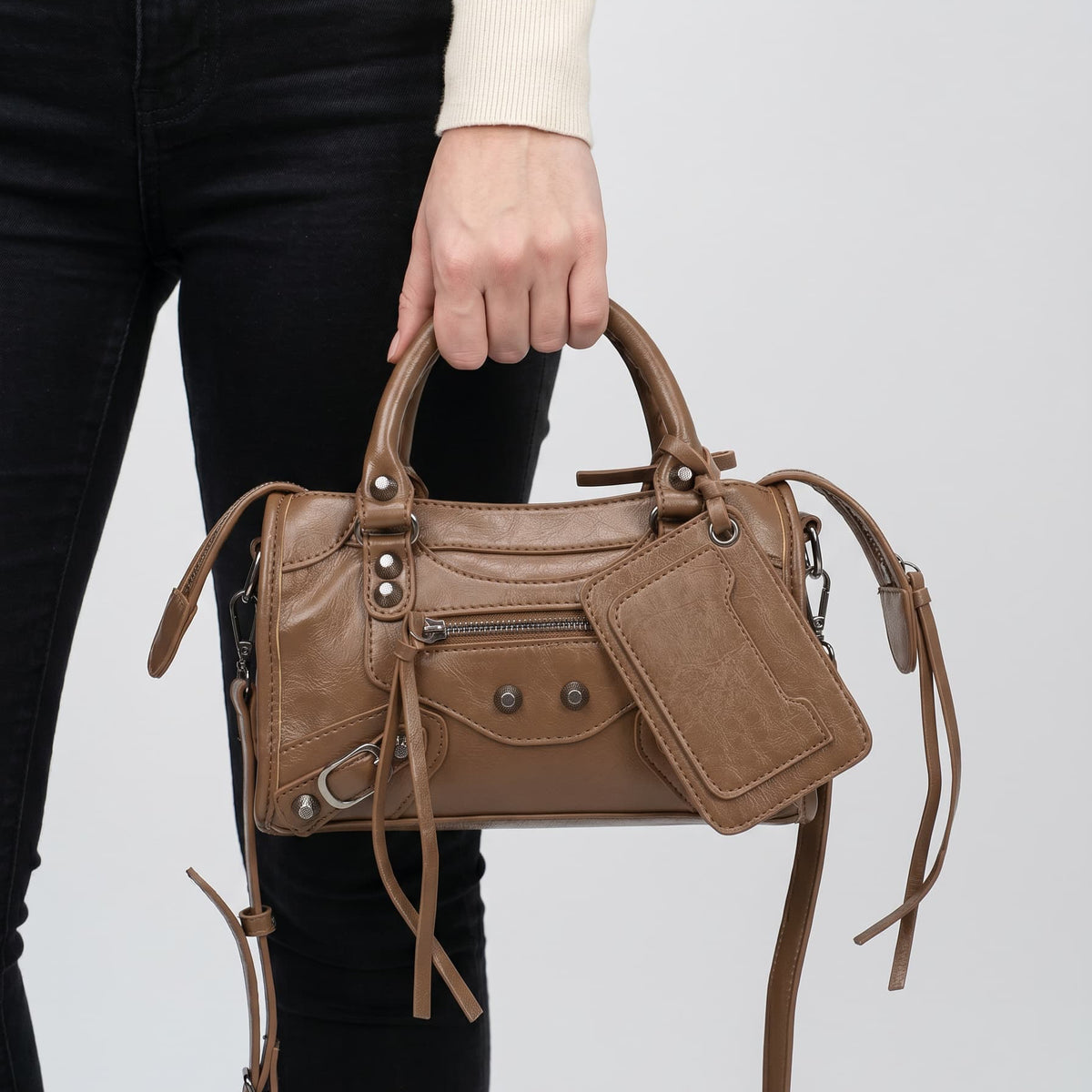 Sac à main bandoulière style moto simple à rivets - Donatella